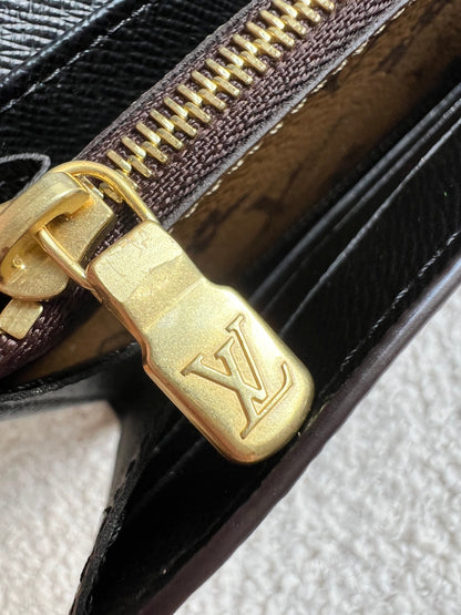 Louis Vuitton Sarah Wallet in reverse Monogram and Brown (RRP £550)