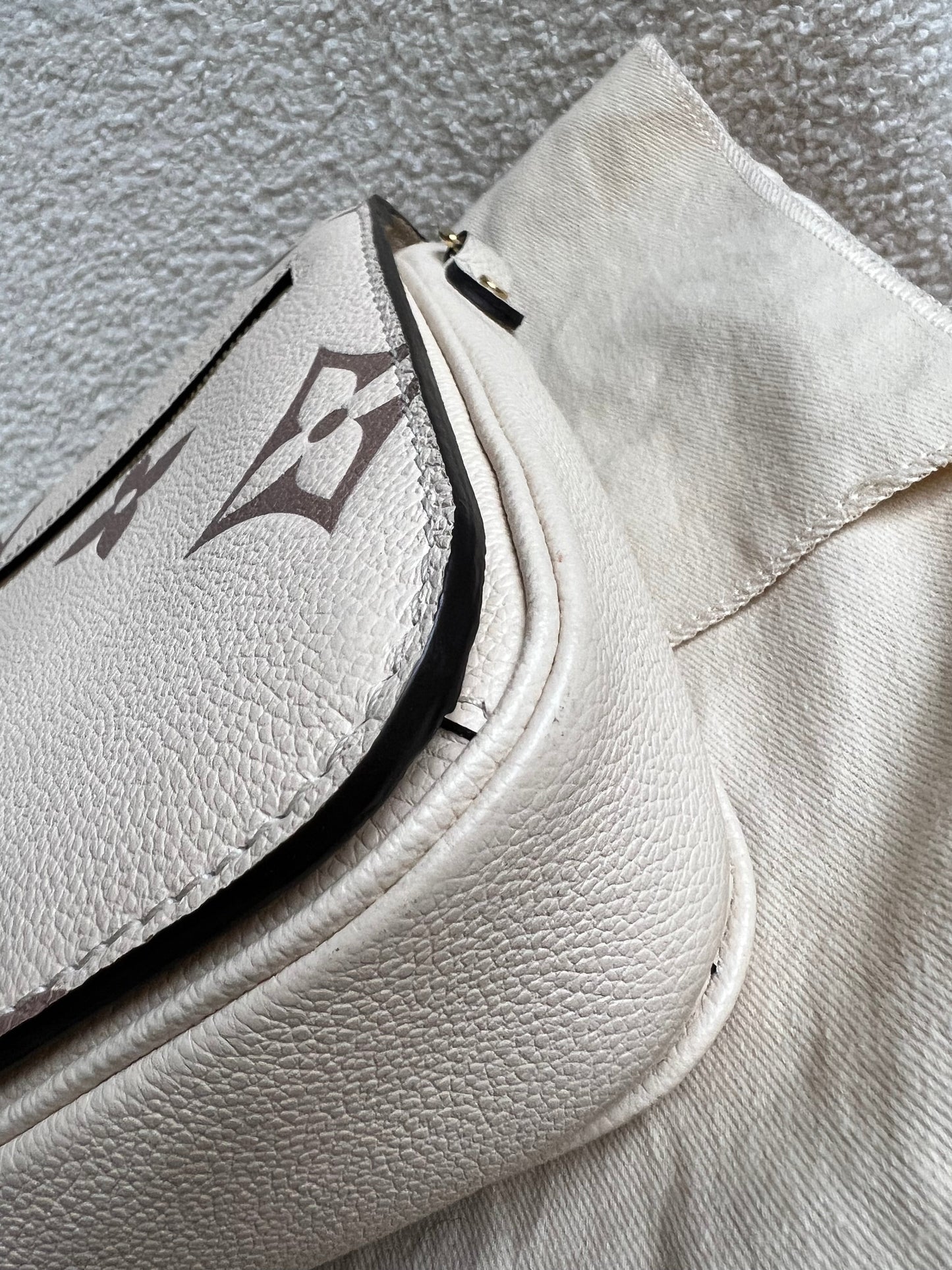 Louis Vuitton Pochette Metis Bicolour Empreinte (RRP £2,230)