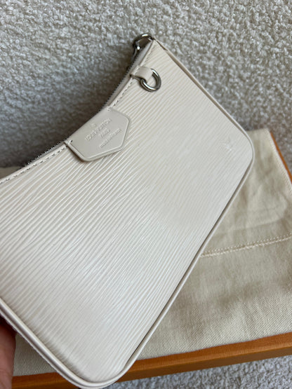 Louis Vuitton Easy Pouch Creme Epi (RRP £1320)