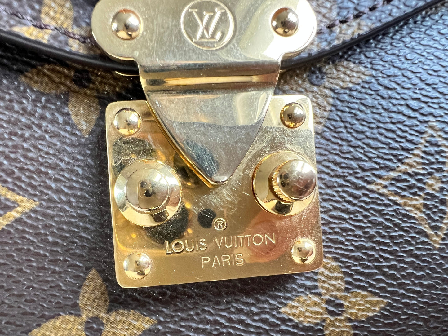 Louis Vuitton Pochette Metis Monogram (RRP £2,020)