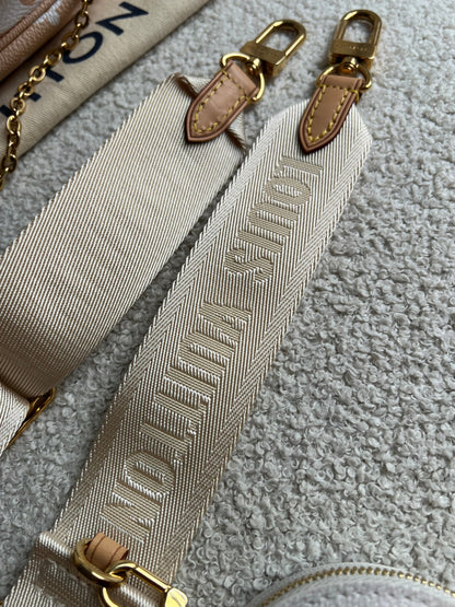 Louis Vuitton Multi Pochette Accessoires Summer By the Pool Limited Edition