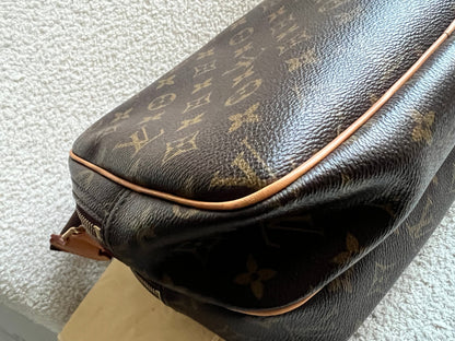 Lous Vuitton Reporter Monogram