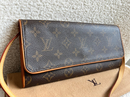 Louis Vuitton Vintage Monogram Twin Pochette