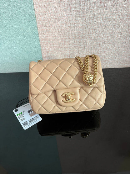 Chanel Luxury Handbag Style 82