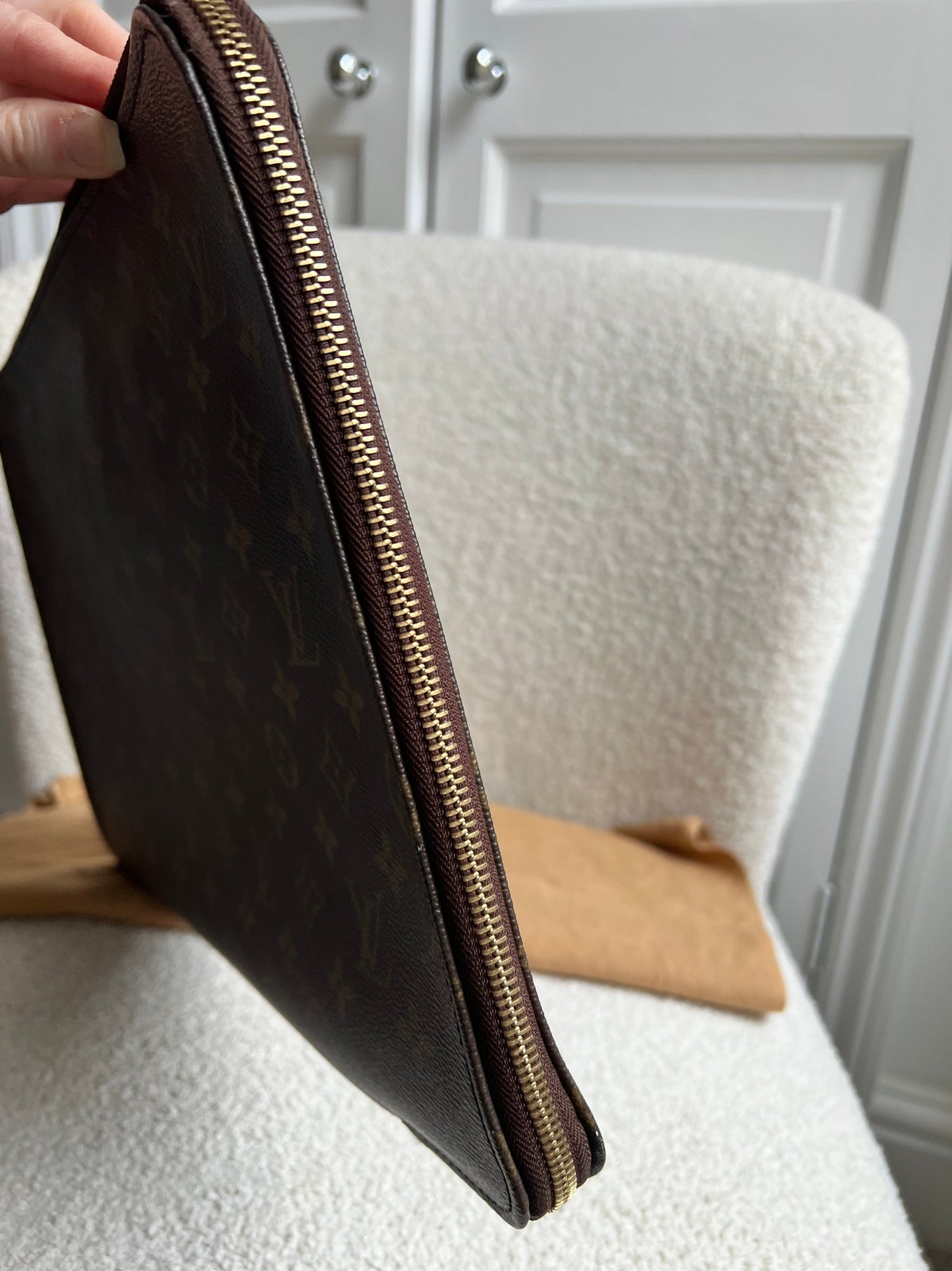 Louis Vuitton Monogram Poch Documents Portfolio Case 39