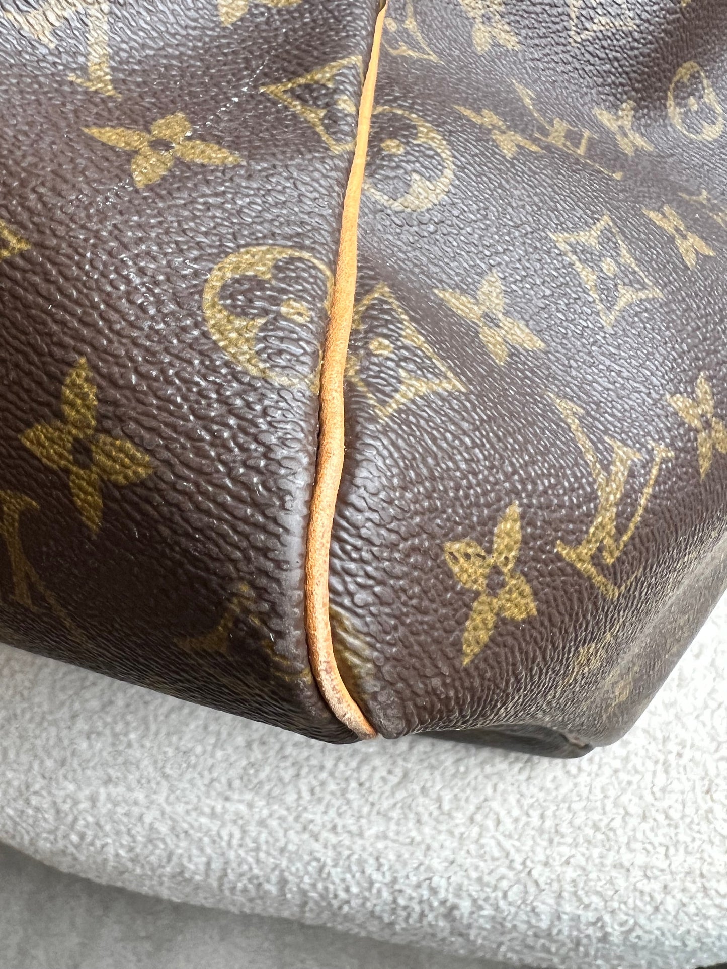 Louis Vuitton Keepall 55 Monogram