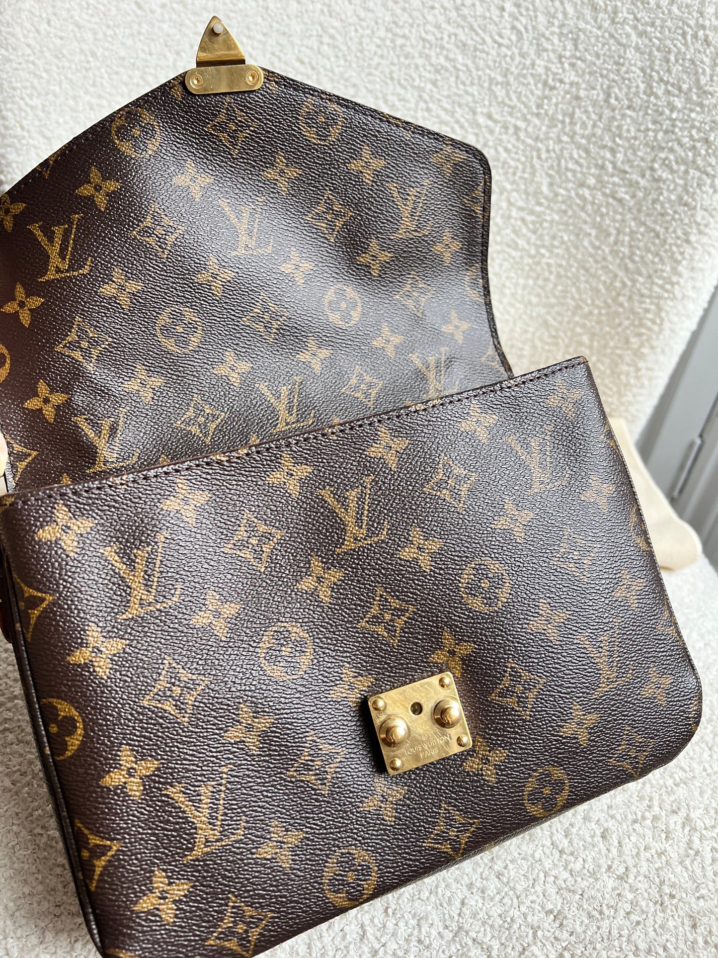 Louis Vuitton Pochette Metis Monogram (RRP £2,020)