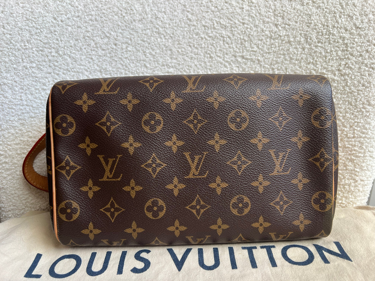 Louis Vuitton Dopp Kit Toilet Pouch Monogram (RRP £780)