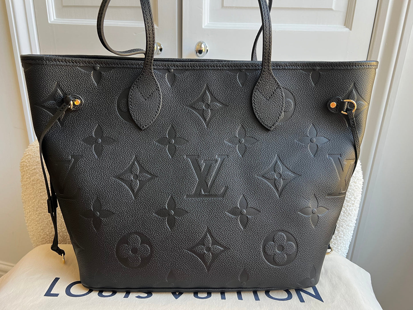 Louis Vuitton Neverfull MM Black Empreinte (RRP £2,010)