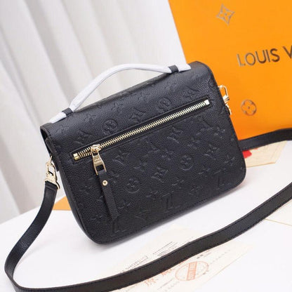 Makersluxe - Crossbody Bag Black