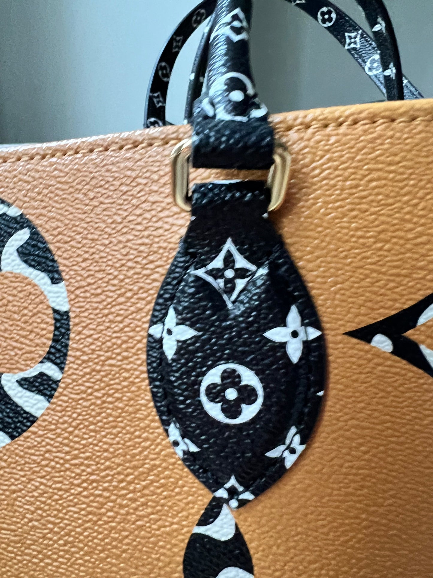 Louis Vuitton Limited Edition On the Go GM Jungle Giant Monogram Ivory Havana Beige (RRP £2,450)