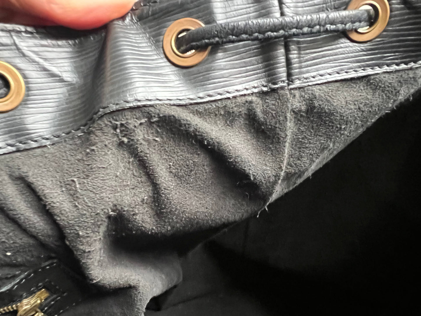 Louis Vuitton Black Epi Noe GM