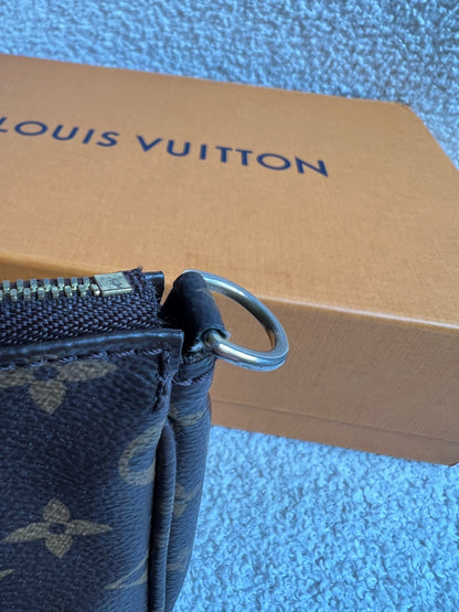 Louis Vuitton Multi Pochette Accessoires Khaki (RRP £2070)