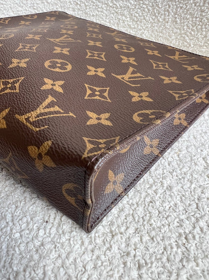 Louis Vuitton Large Toiletry Pouch Monogram