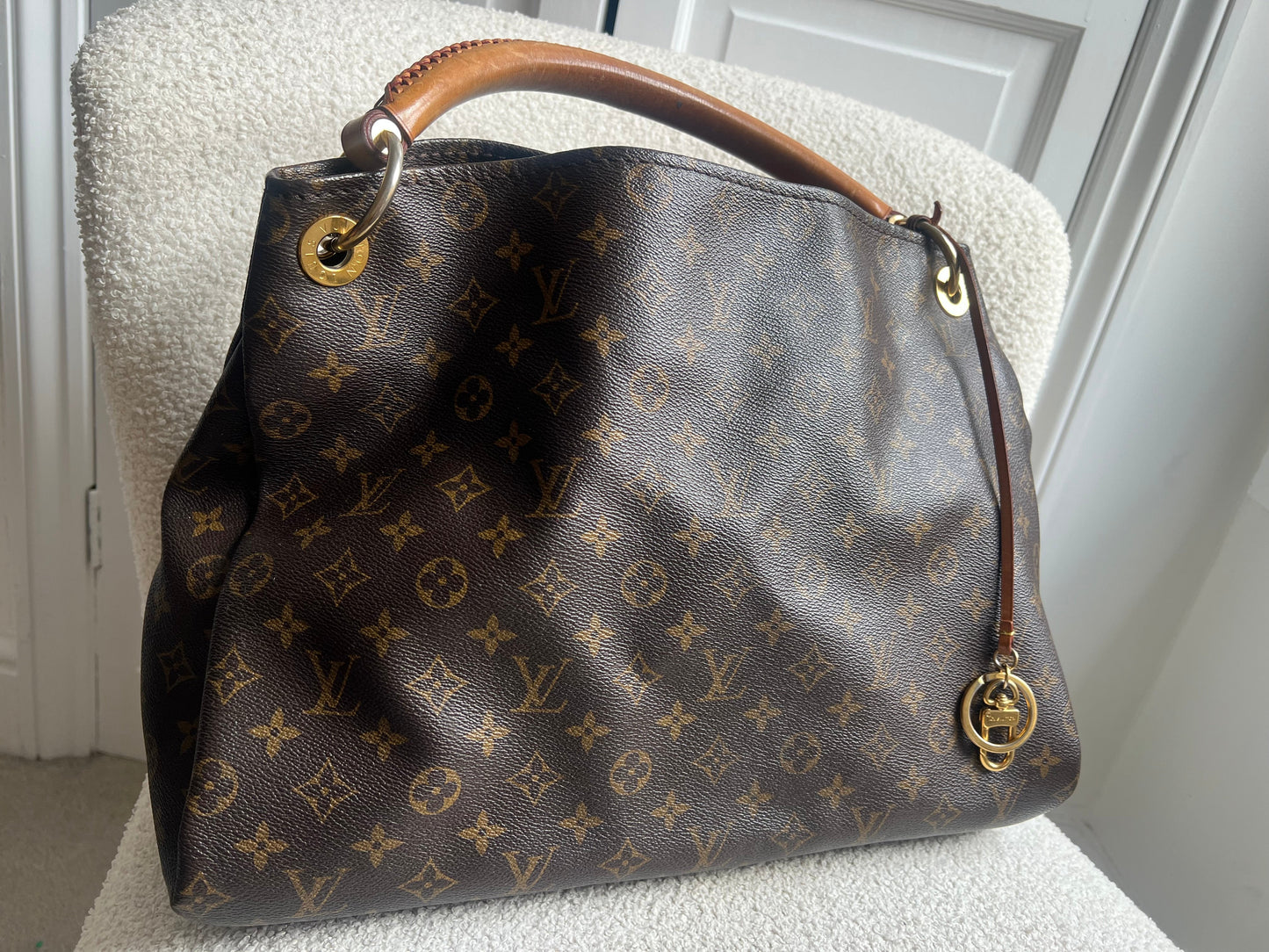 Louis Vuitton Artsy MM Monogram (RRP £1,940)