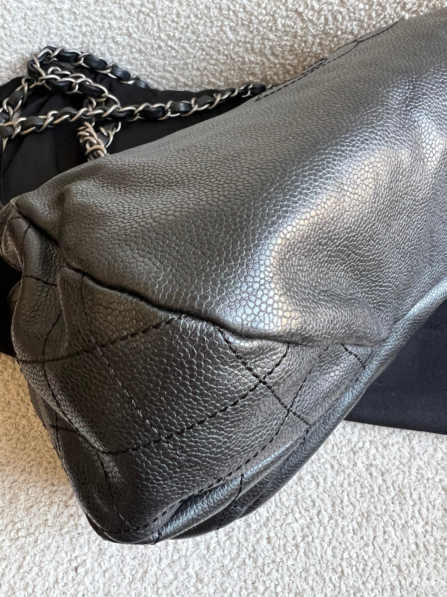 Chanel Vintage Caviar Timeless CC Chain Tote