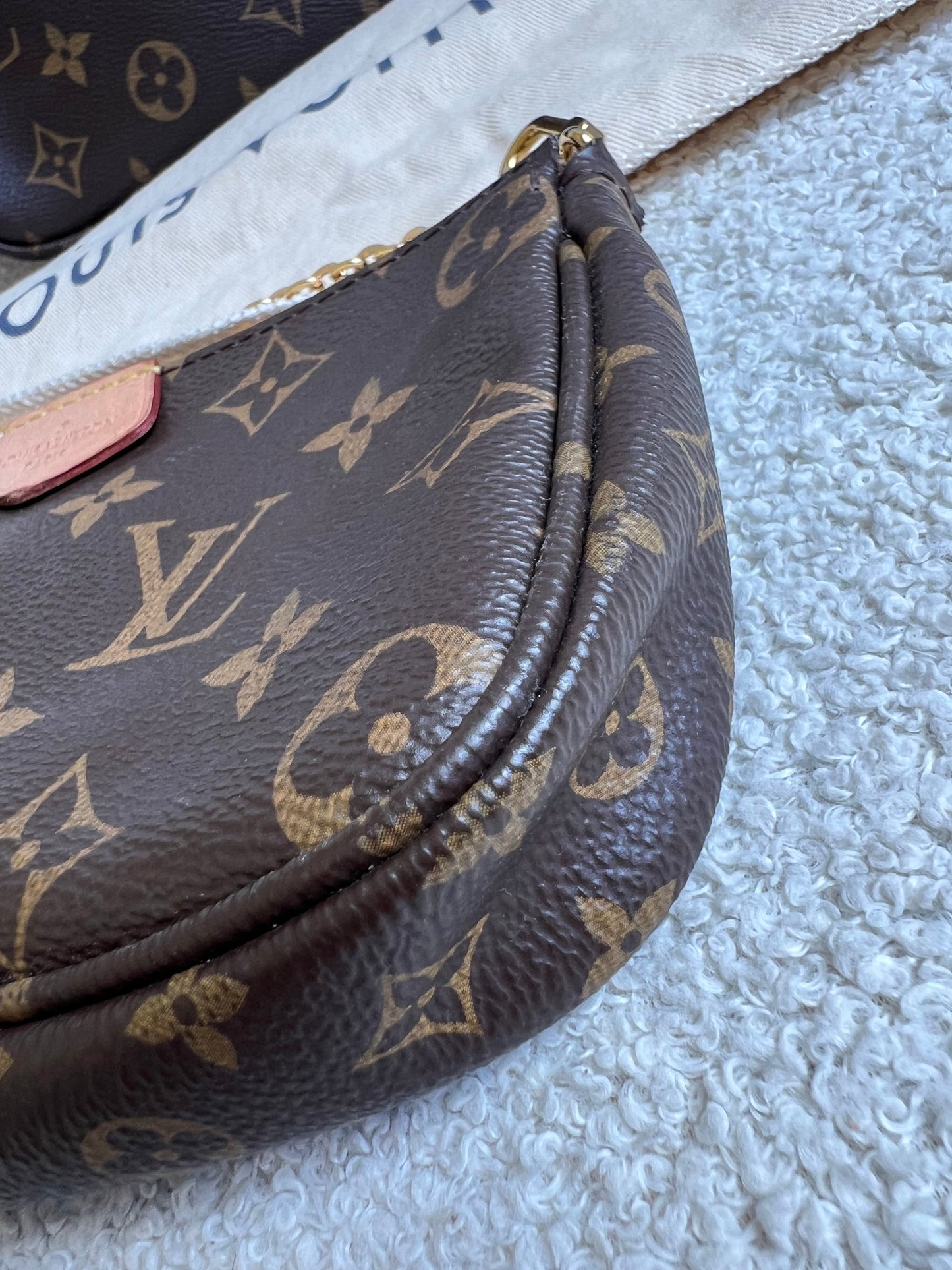Louis Vuitton Multi Pochette Accessoires Khaki (RRP £2070)