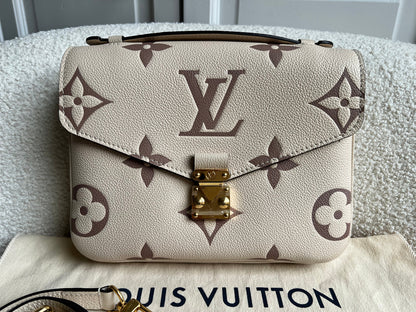 Louis Vuitton Pochette Metis Bicolour Empreinte (RRP £2,230)
