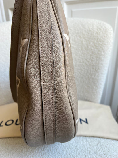Louis Vuitton Loop Hobo Bicolour Empreinte (RRP £2440)