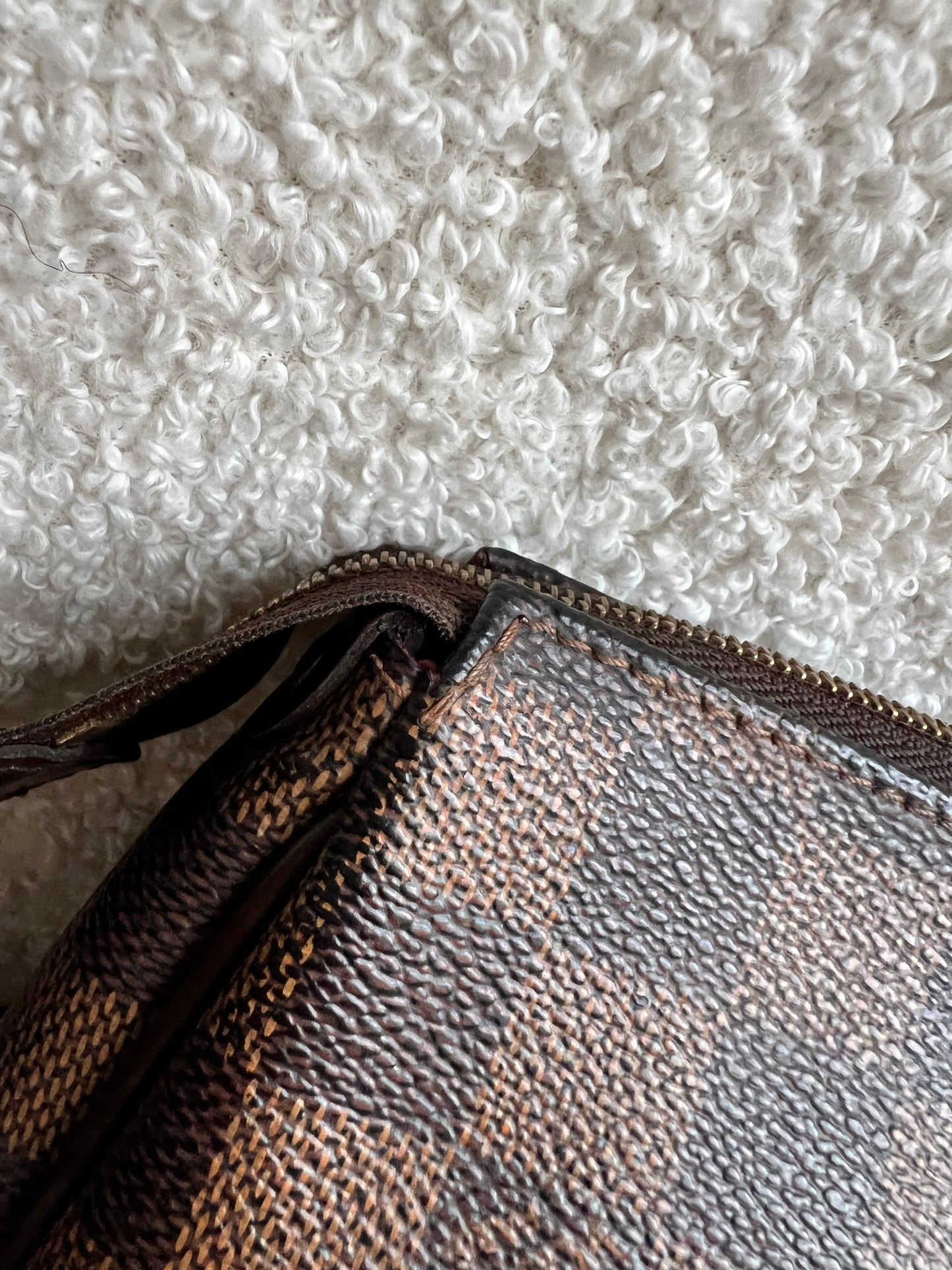 Louis Vuitton Eva Clutch Damier Ebene