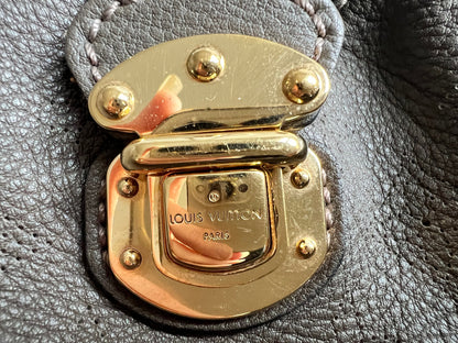 Louis Vuitton Gris Pearl Monogram Mahina Leather L Bag