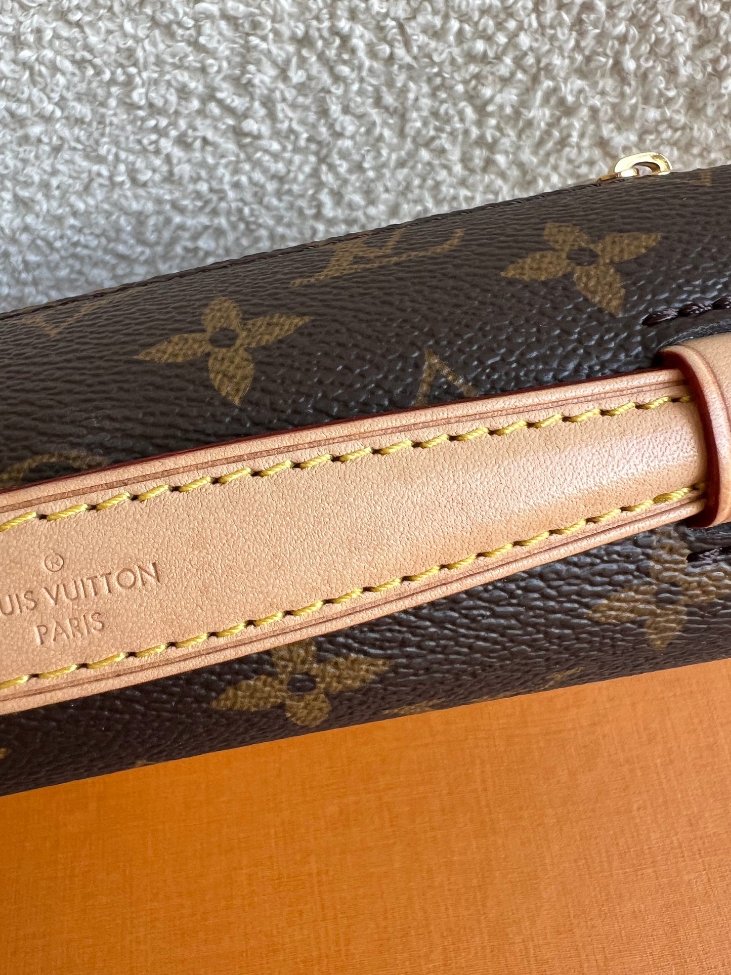 Louis Vuitton Pochette Metis East West Monogram (RRP £2,270)
