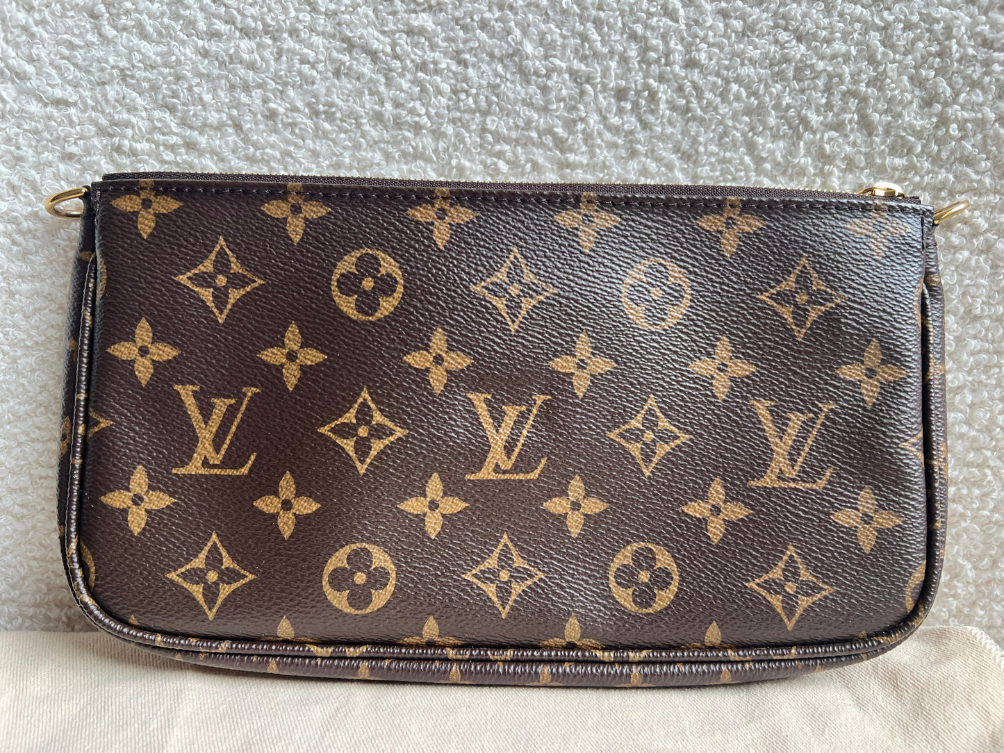 Louis Vuitton Multi Pochette Accessoires Khaki (RRP £2030)