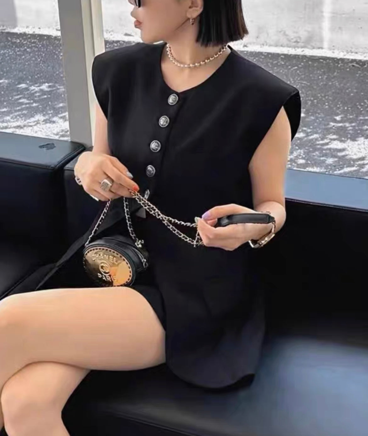 Chanel 22B Lambskin Gold-Tone Metal Black Clutch With Chain