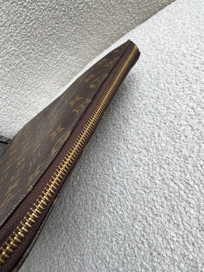 Louis Vuitton Monogram Poch Documents Portfolio Case 39