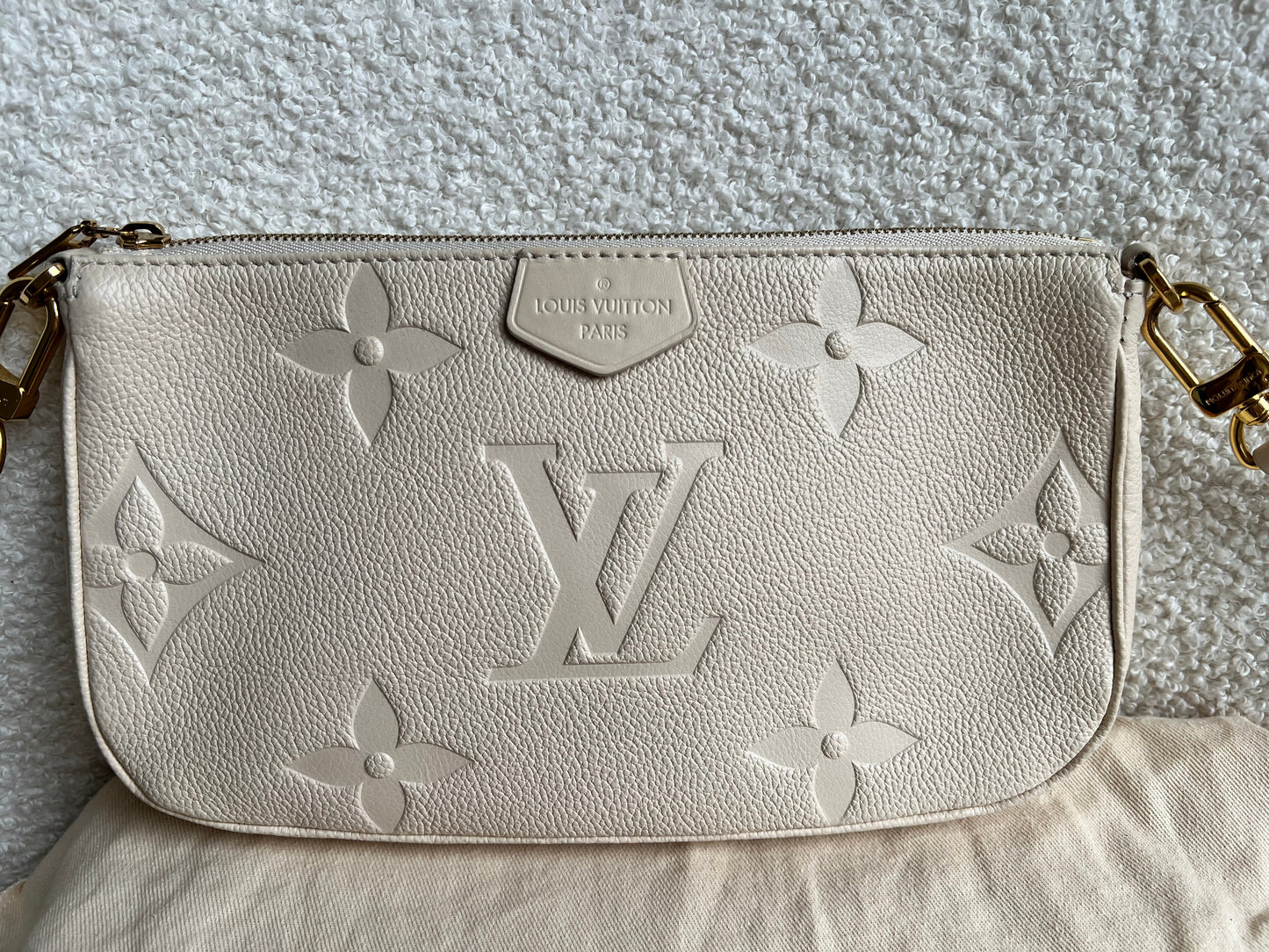 Louis Vuitton Multi Pochette Accessoires Creme Empreinte (RRP £2140)