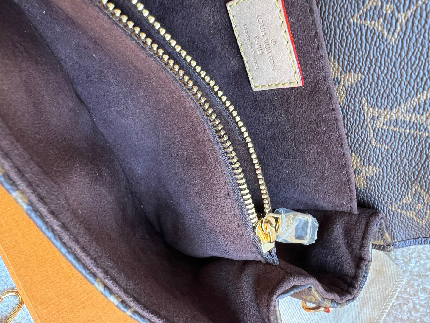 Louis Vuitton Pochette Metis East West Monogram (RRP £2,270)