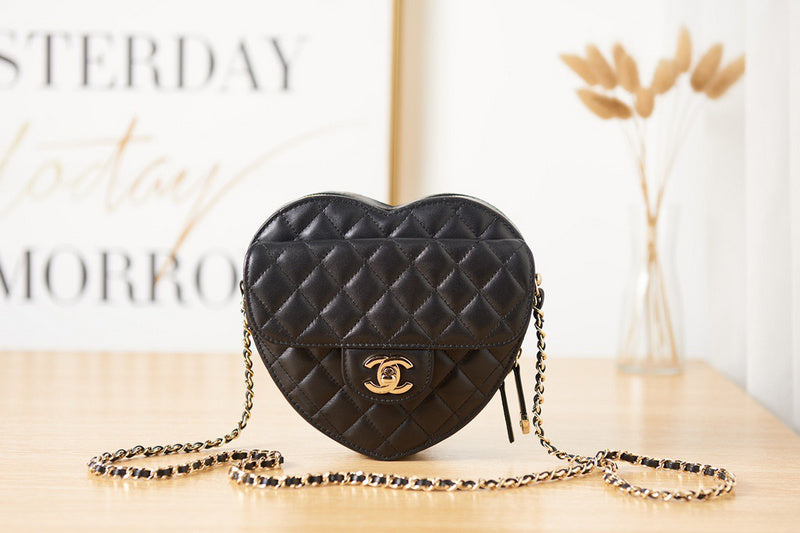 Chanel Luxury Handbag Style 441