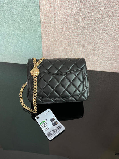 Chanel Luxury Handbag Style 69