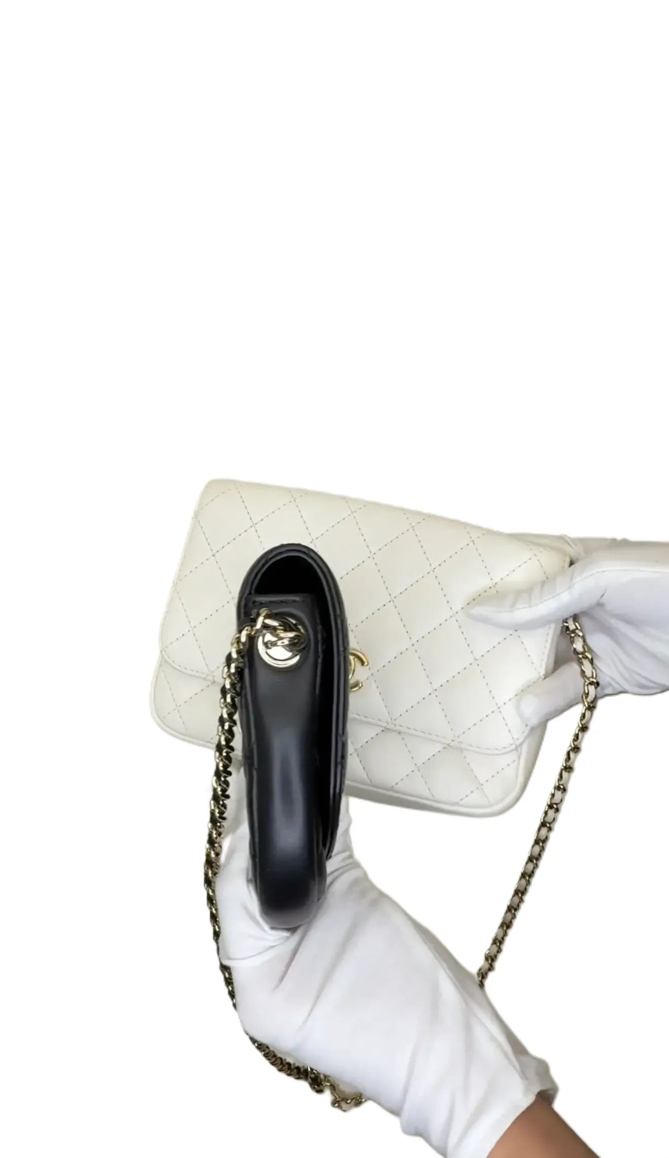 Wallet On Chain Timeless/Classique leather crossbody bag B23-18