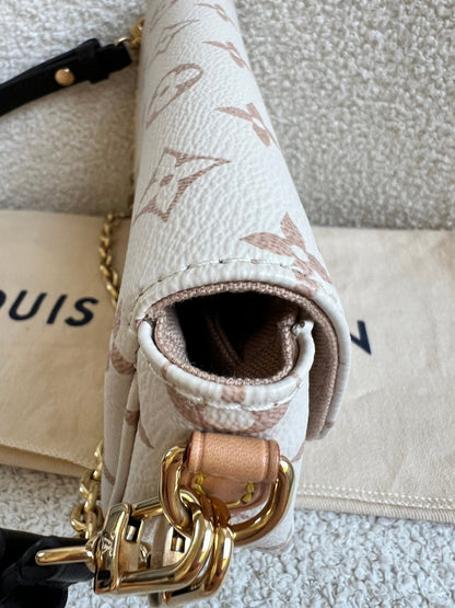 Louis Vuitton Ivy Wallet on Chain Bag Bicolour Monogram Dune Canvas (RRP £1400)