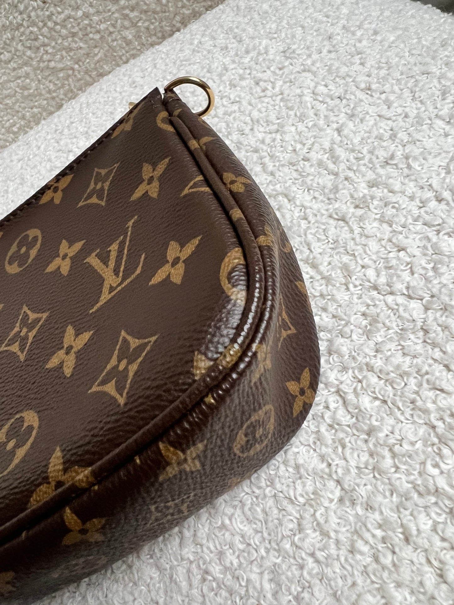 Louis Vuitton Pochette Monogram