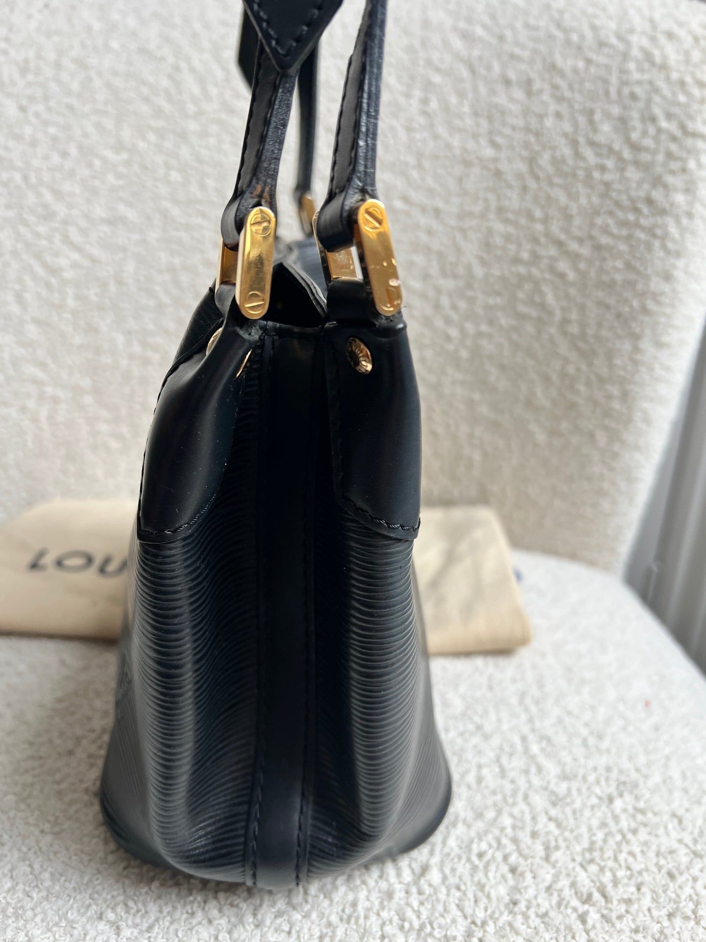 Louis Vuitton Mandara PM in Black Epi