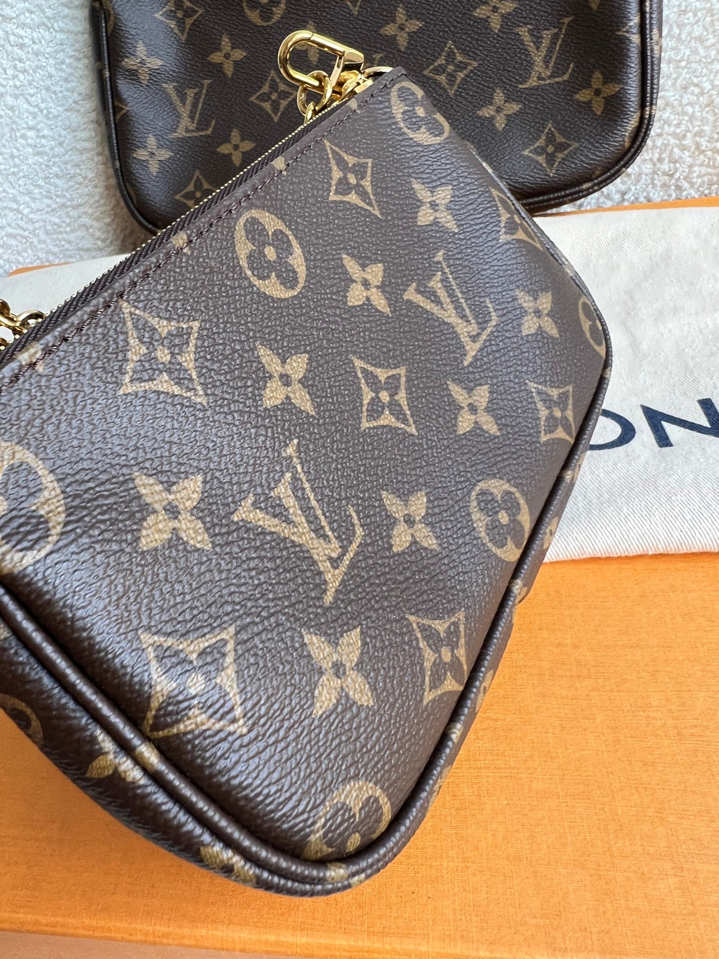 Louis Vuitton Multi Pochette Accessoires Rose Chiaro (RRP £2070)