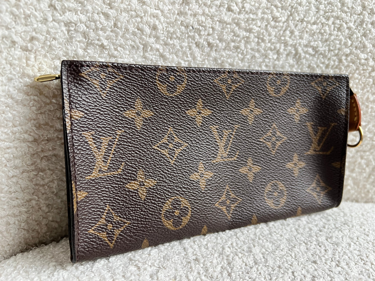 Louis Vuitton Pouch in Monogram