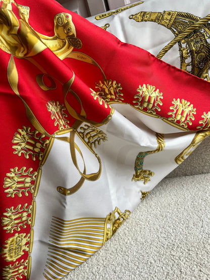Hermès silk scarf "Les Cavaliers d'Or"