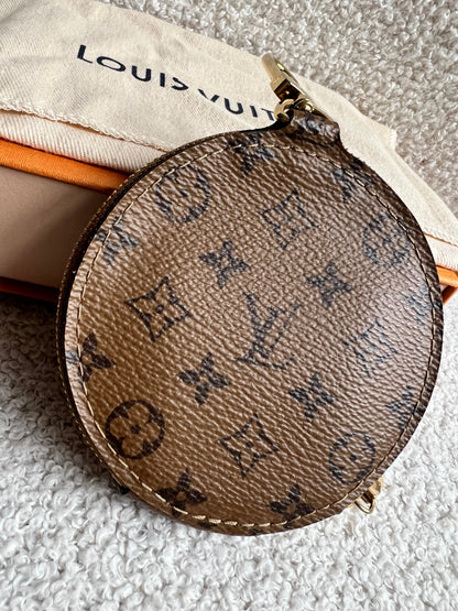 Louis Vuitton Round Coin Purse Reverse Monogram