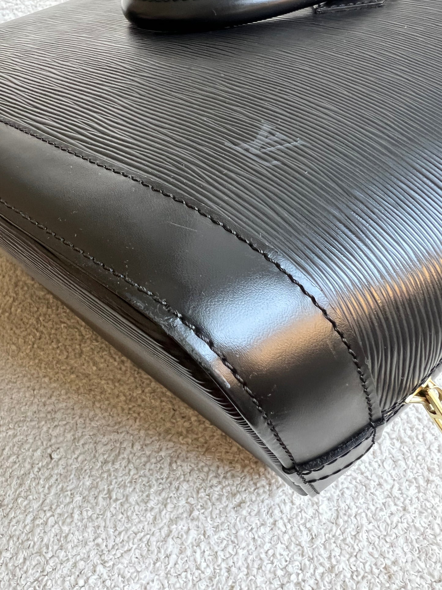 Louis Vuitton Alma PM Black Epi