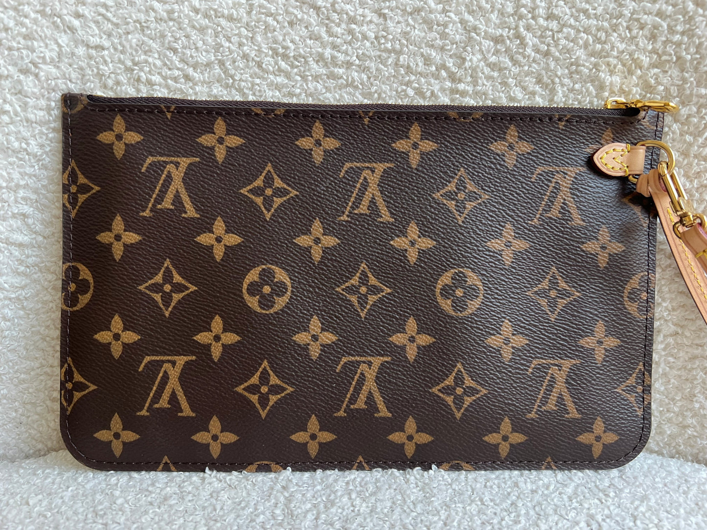 Louis Vuitton Pouch in Monogram