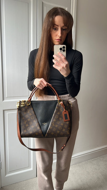 Louis Vuitton V Tote MM Tan and Monogram Canvas (RRP £1,890)