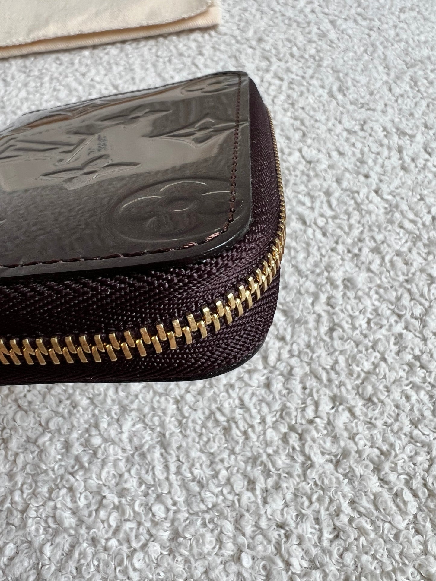 Louis Vuitton Zippy Coin Purse in Amarante Vernis Patent (RRP £420)