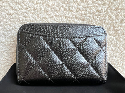 Chanel Black Quilted Caviar Zip Round Purse with Silver Hardware (RRP £550)