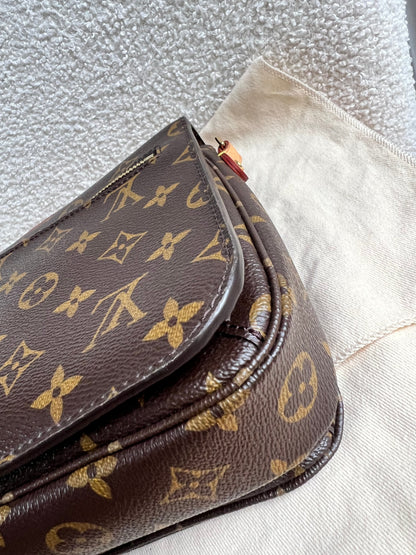 Louis Vuitton Pochette Metis Monogram (RRP £2,020)