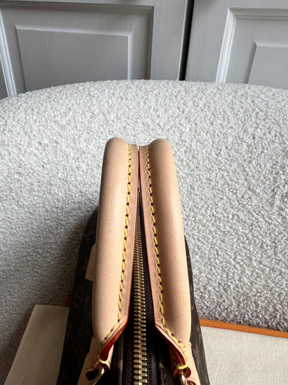 Louis Vuitton Speedy Monogram Bandouliere 20 (RRP £1650)
