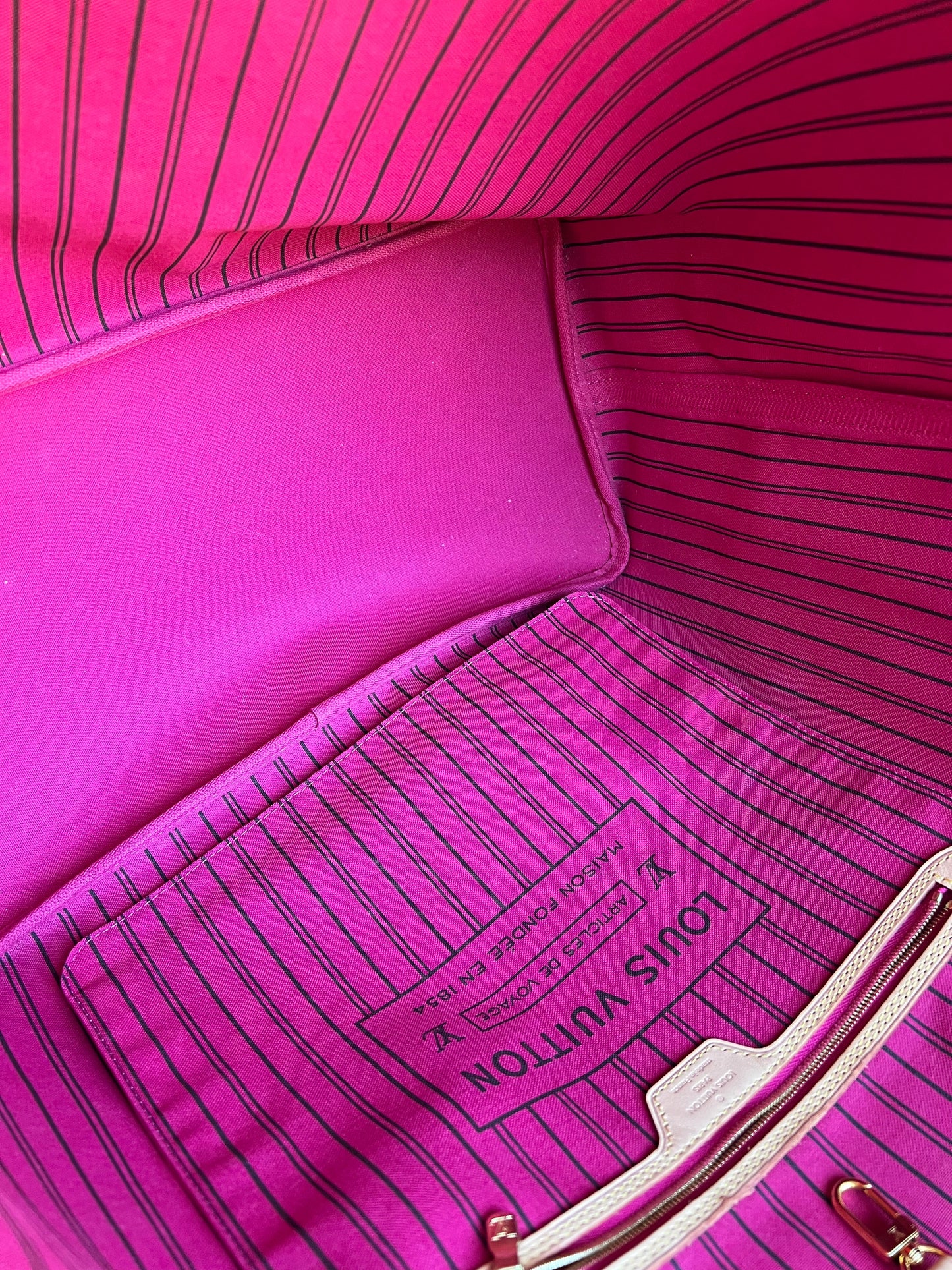 Louis Vuitton Neverfull GM Monogram Pivoine Interior (RRP £1,500)