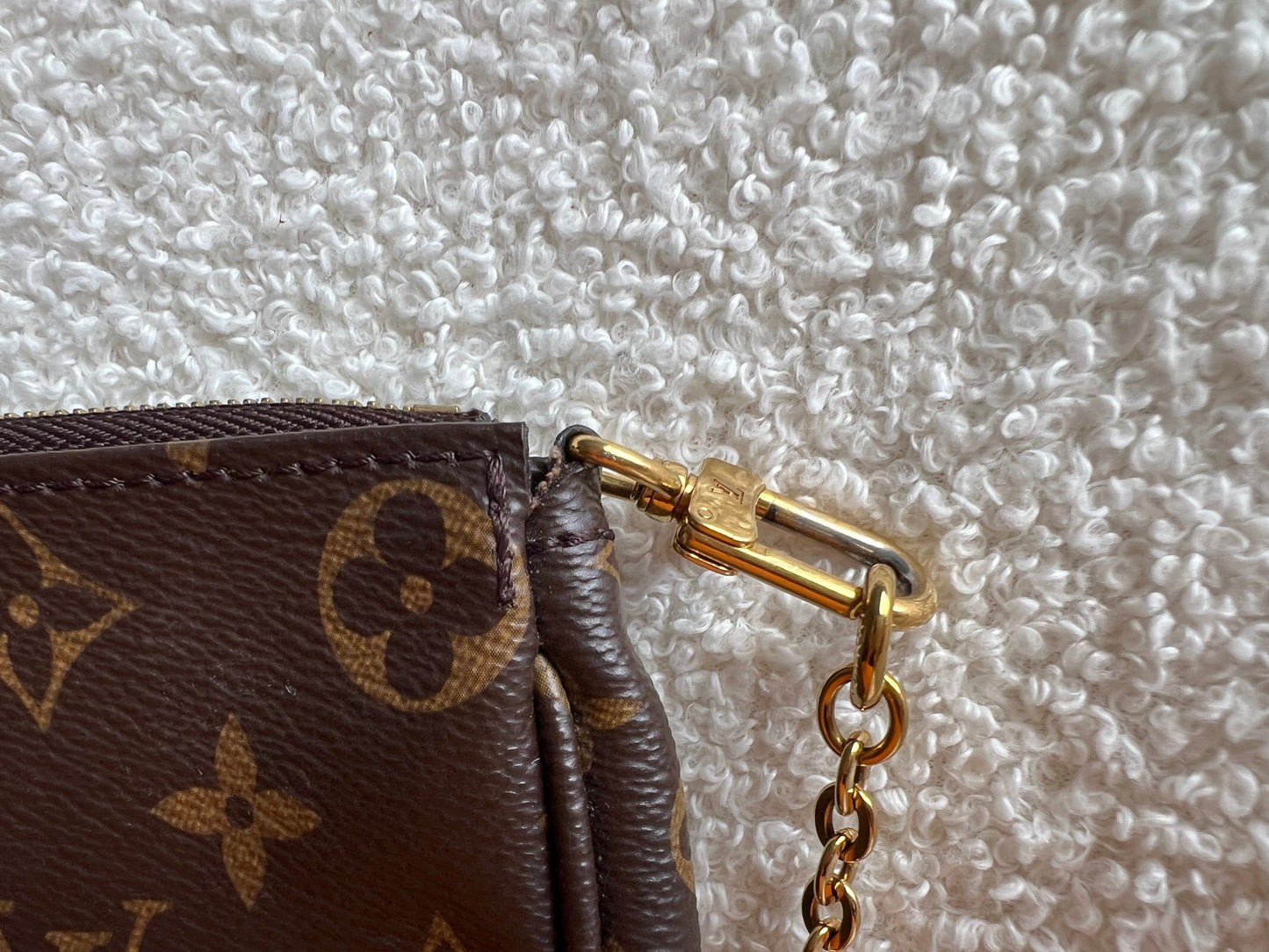 Louis Vuitton Multi Pochette Accessoires Khaki (RRP £2070)